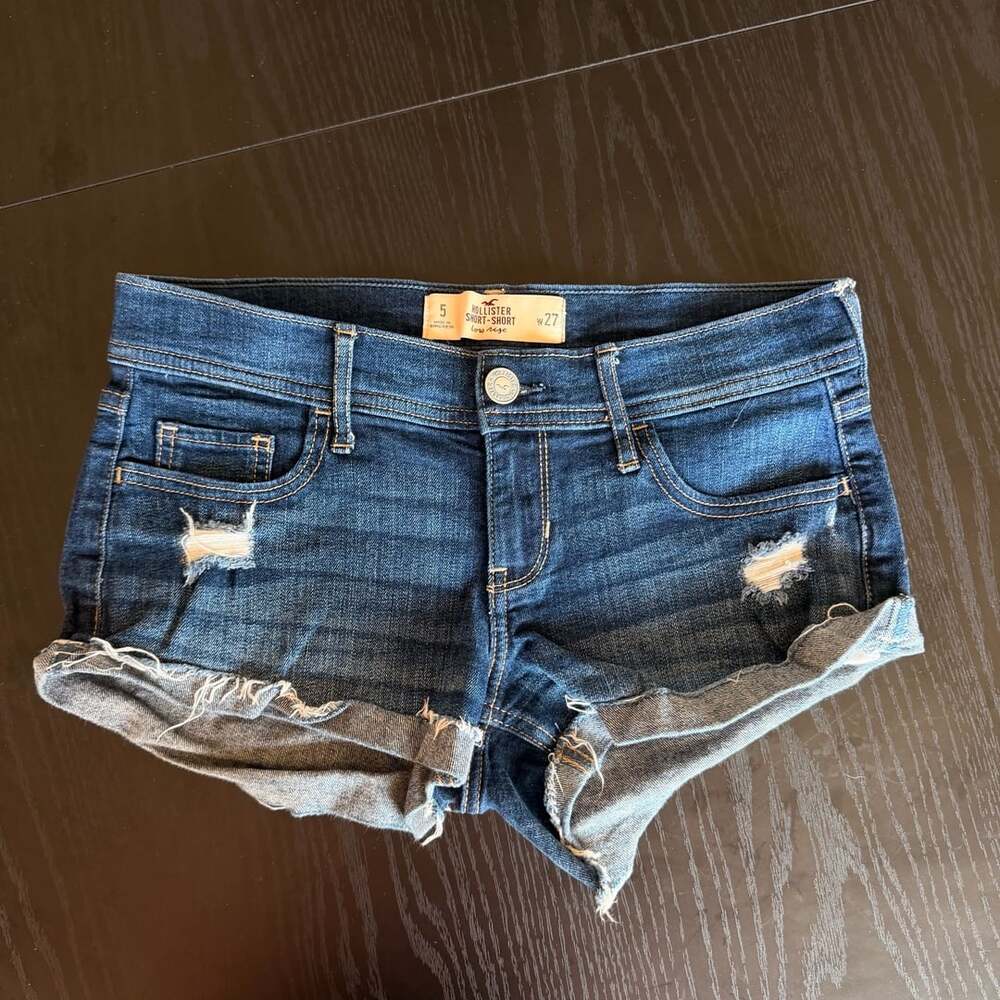 Hollister Short-Short Low Rise Size 5 W27 Dark Blue Denim Shorts